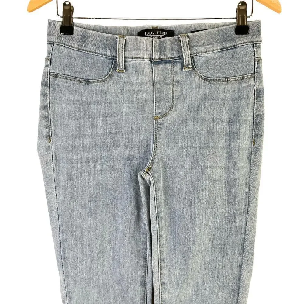 Judy Blue Pull-On Skinny Fit Jeans in Light Blue Wash, Size 7/28 - Picture 3 of 10